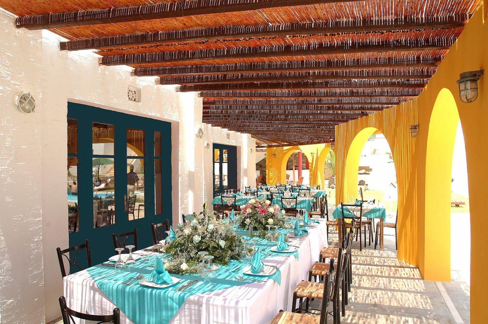 Hotel Mr & Mrs White Tínos Exterior foto